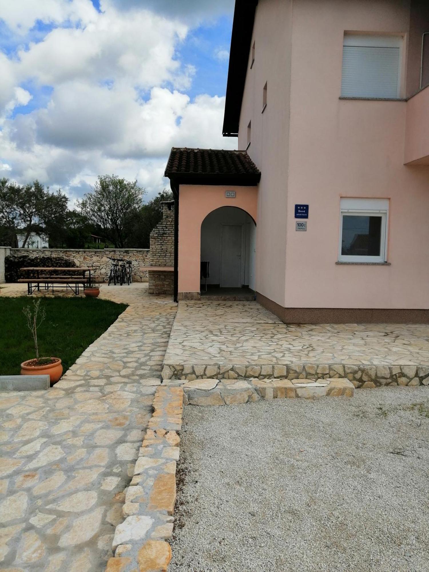 Peroj 100 C Apartment Exterior photo